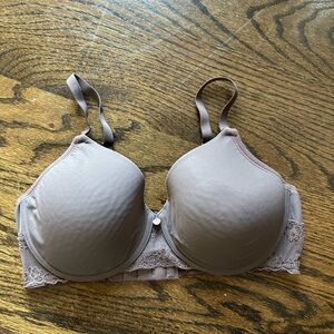 Natori Lace Trimmed Bra in Brown